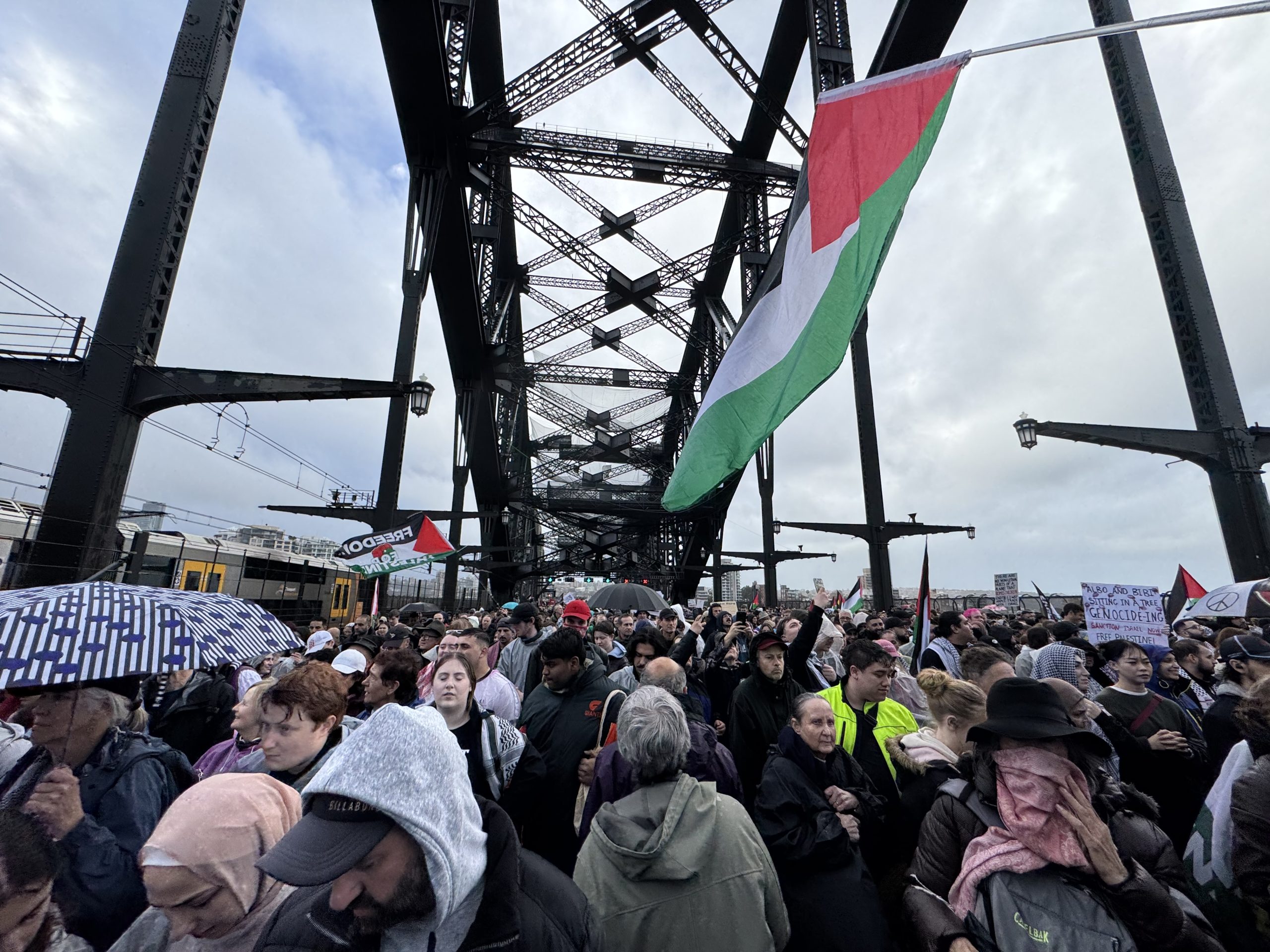 03-08-2025 – March for Gaza -Sydney Harbour Bridge